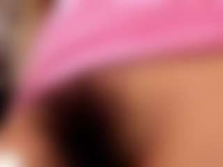Live cam show with Brianaa-Hot - Hairy Pussy on Mixed Magazine Live