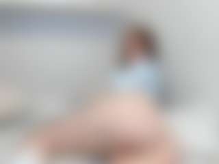 Live cam show with LANA - Middle Aged on Camsoda