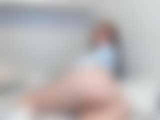Live cam show with LANA - Teen (18+) on SxyPornLive