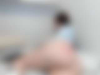 Live cam show with LANA - Skinny on xDating