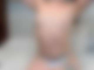 Live cam show with LANA - Middle Aged on SinfulBabes