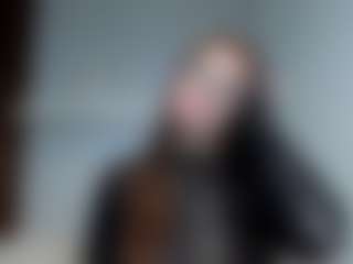 Live cam show with LANA - Middle Aged on Cam Slut