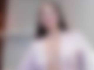 Live cam show with LANA - Ass Bouncing on Free Soda