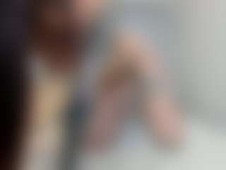 Live cam show with LANA - Red Hair Middle Aged on Livezox