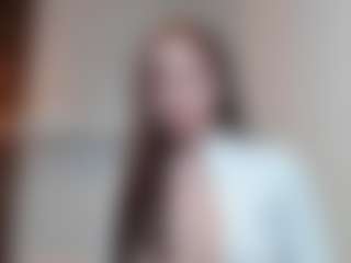 Live-camshow met LANA - Red Hair Squirt op Camsoda