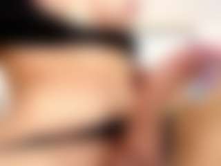 Live cam show with bigcockxxforyou - Tease on TottyGirls