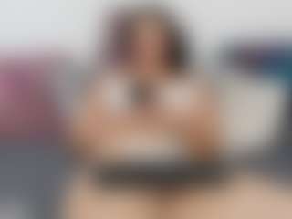 Live cam show with abbeyk11 - Middle Aged on AdultVida.com