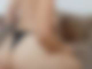 Live cam show with abbeyk11 - Smoking on AdultVida.com