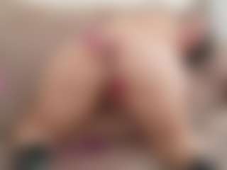 Live cam show with abbeyk11 - Tease Curvy on https://playwithruby.com