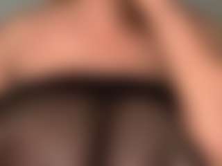 Live cam show with BustyAfribabe - Blowjob on CamClone