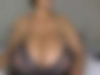 BustyAfribabe's Live Sex Cam Show