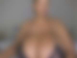 BustyAfribabe's Live Sex Cam Show