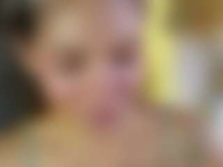 Live cam show with Gaby - Athletic Strip on AdultVida.com