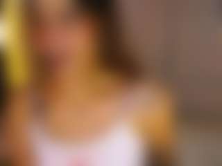 Live cam show with Gaby - Bedroom on SquirtSoMuch