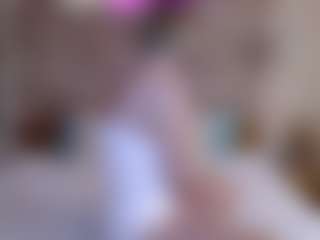 Live cam show with milfaolla - Blonde Hair Petite on sexylive.show