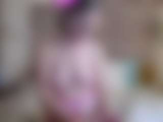 Live cam show with milfaolla - Blonde Hair Petite on SmokeAndPoke