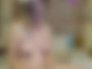 Live cam show with milfaolla - Blonde Hair Petite on friskycurves.com