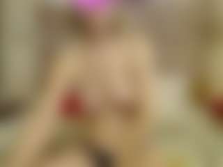 Live cam show with milfaolla - Petite on Camsoda