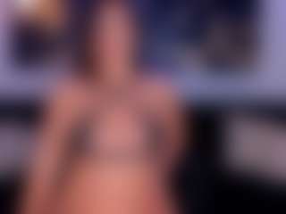 Valeria Roldan MILF webcam performer live streaming