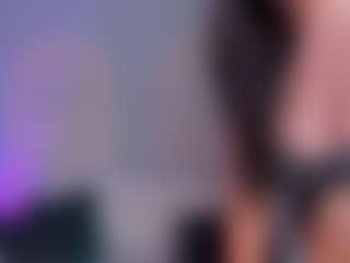 Valeria Roldan MILF webcam performer live streaming