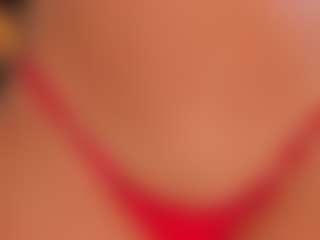 Valeria Roldan MILF webcam performer live streaming