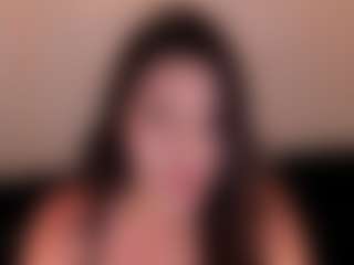 Valeria Roldan MILF webcam performer live streaming