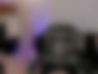Live cam show with Valeria Roldan - Lovense MILF on Dare Cams