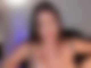 Live cam show with Valeria Roldan - Brown Eyes on Camsoda