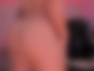 Valeria Roldan MILF webcam performer live streaming