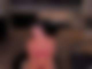 Live cam show with Valeria Roldan - Lush MILF on numayanayam.club