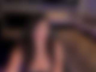 Valeria Roldan MILF webcam performer live streaming