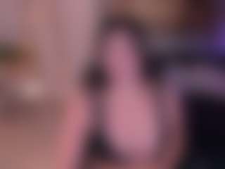 Valeria Roldan MILF webcam performer live streaming