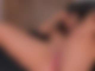 Valeria Roldan MILF webcam performer live streaming