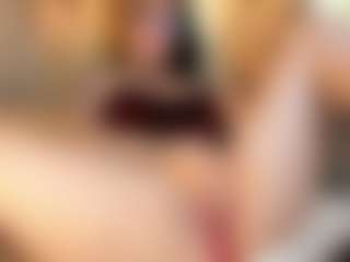 Live cam show with VictoriaConnor - Camel Toe on Soda Cam