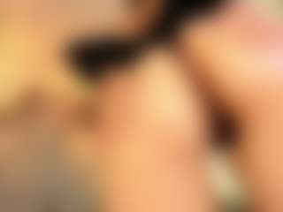 Live cam show with VictoriaConnor - Camel Toe on Free Soda
