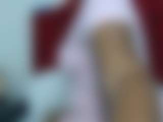 Live cam show with fallon-alexis - Black Petite on CamwithHer