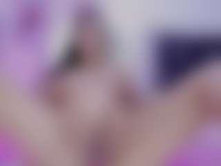 Live cam show with victoria-castillo - Handjob on friskycurves.com