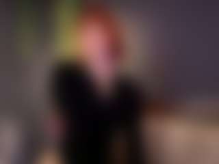 Live cam show with Miia Baaker - Skinny on CamwithHer