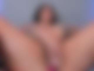 Live cam show with alexholy - Squirt Curvy on CamSodaAdn