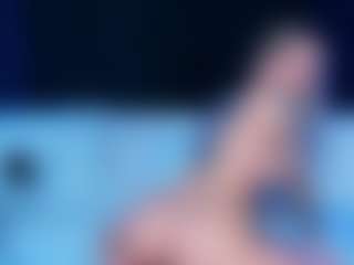 BlondeRiderxx's Live Sex Cam Show
