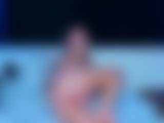 Live cam show with BlondeRiderxx - Moaning on Camsoda