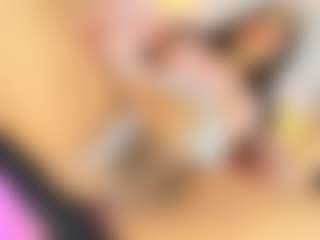 Live cam show with evangelinahot - Small Tits on AdultVida.com