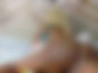 Live cam show with Kendrafosteer - Ebony MILF on Milfs Live