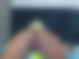 Live cam show with Kendrafosteer - Middle Aged on Dolls Live