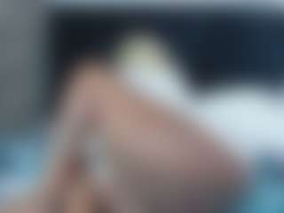 Live cam show with Kendrafosteer - Middle Aged on xxxlivecams.org