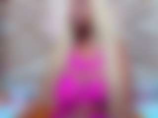 Live cam show with Kendrafosteer - Black MILF on nudelive.tv