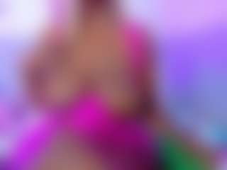 Live cam show with Kendrafosteer - Black MILF on Hubzter Live