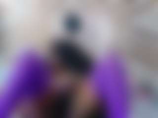 Live cam show with Kendrafosteer - Public Ebony on SquirtSoMuch