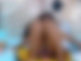 Live cam show with Kendrafosteer - Ebony MILF on SpunkLive