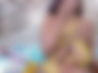 Live cam show with Kendrafosteer - Black MILF on Hubzter Live
